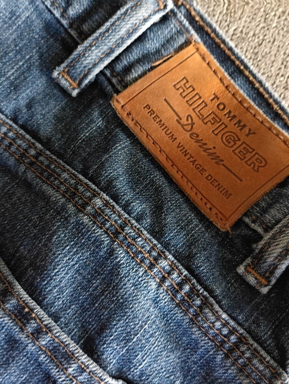 Tommy Hilfiger Men’s Blue Denim Jeans - Picture 3 of 4